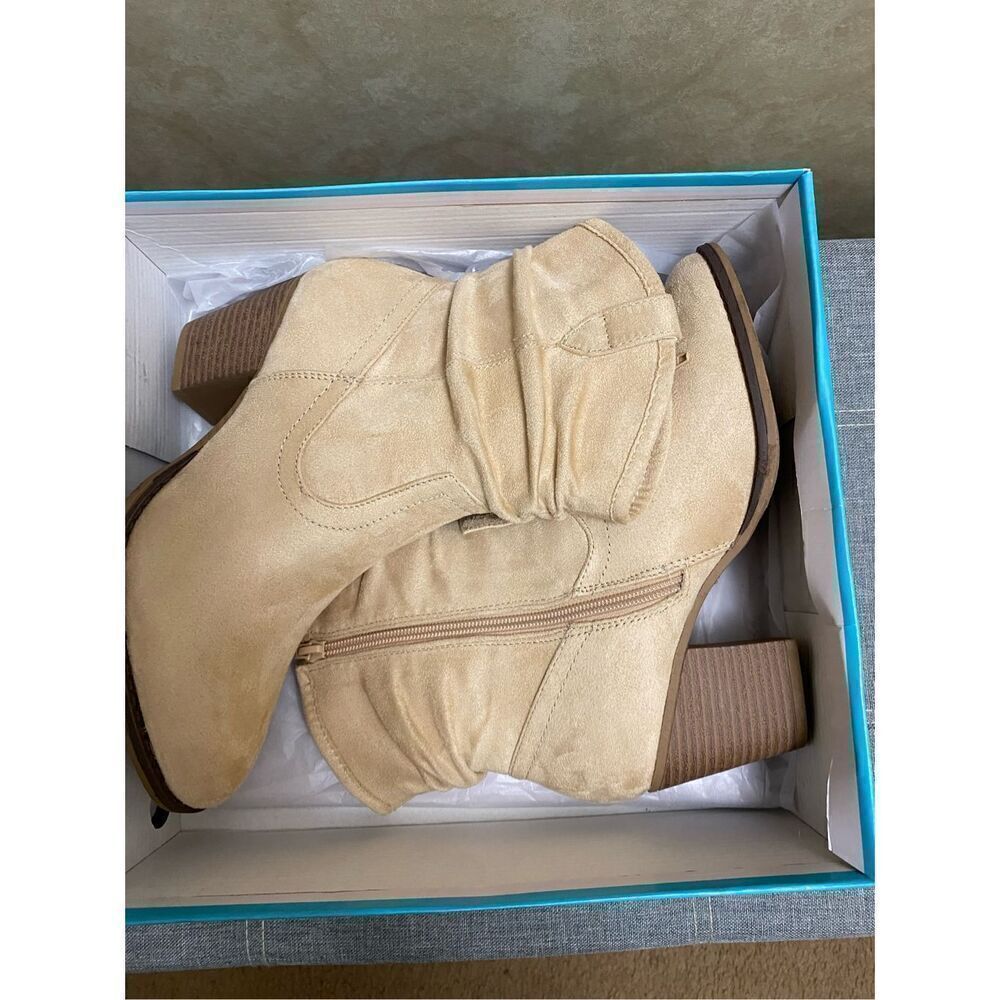 Dominique Nicole Tan Charmaine Block Heel Bootie Size 8.5 NWOT